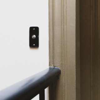 Bouton Poussoir (BP) simple Porcelaine Noire Push+Vis Chrome