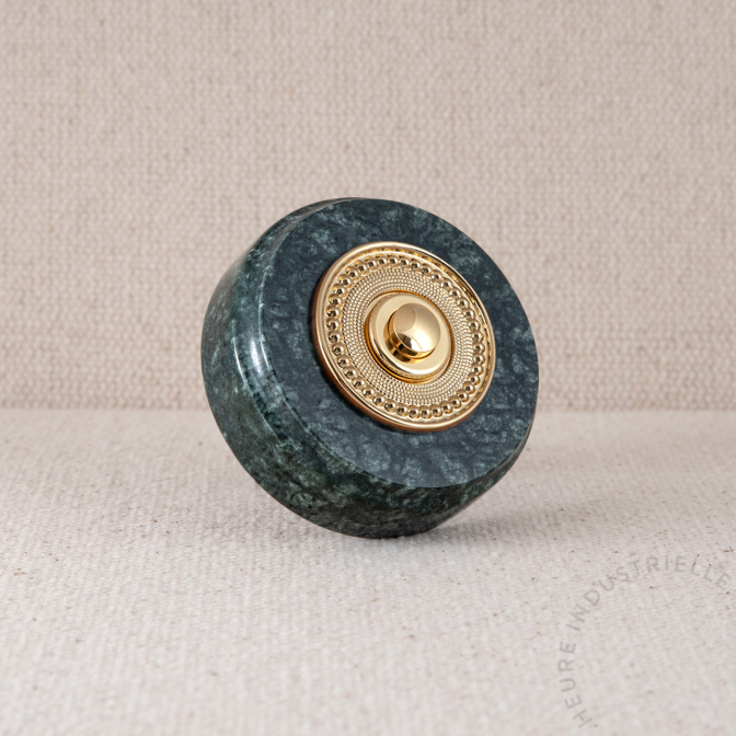 MARBRE VERT ROND 75X20mm BOUTON ET COLLERETTE PERLEE OR