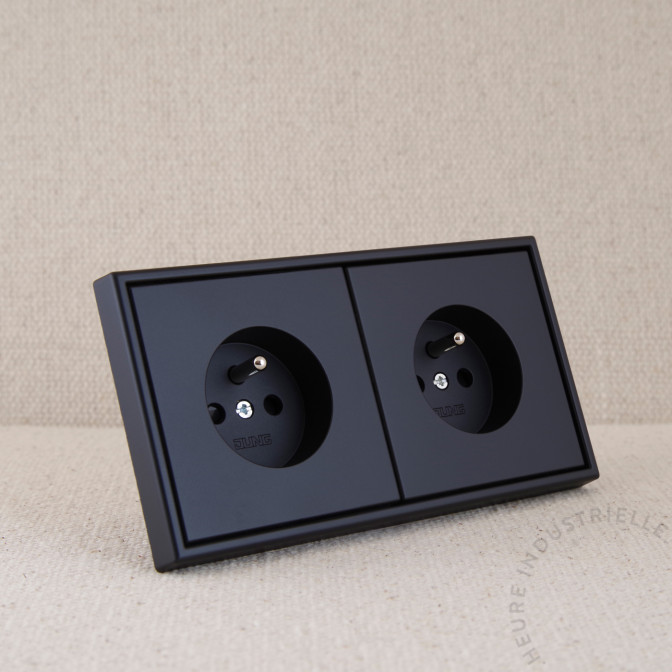 Prise courant 2P+T double Jung LS 990 noir mat