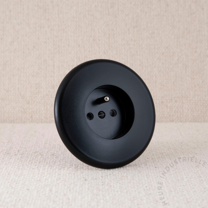Prise de courant 2P+T simple IRIS noir satin puits noir