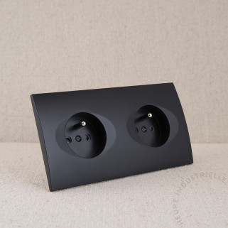 Prise de courant 2P+T double Modelec karo noir satin puitss noir